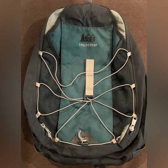 REI Hitchhiker Backpack - Green and Black